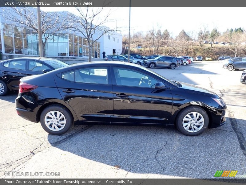 Phantom Black / Beige 2020 Hyundai Elantra SE