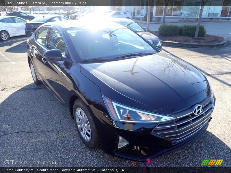 Phantom Black / Beige 2020 Hyundai Elantra SE