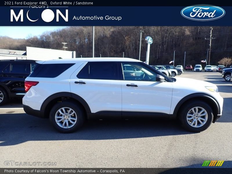 Oxford White / Sandstone 2021 Ford Explorer 4WD