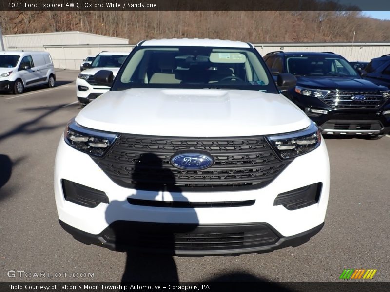 Oxford White / Sandstone 2021 Ford Explorer 4WD