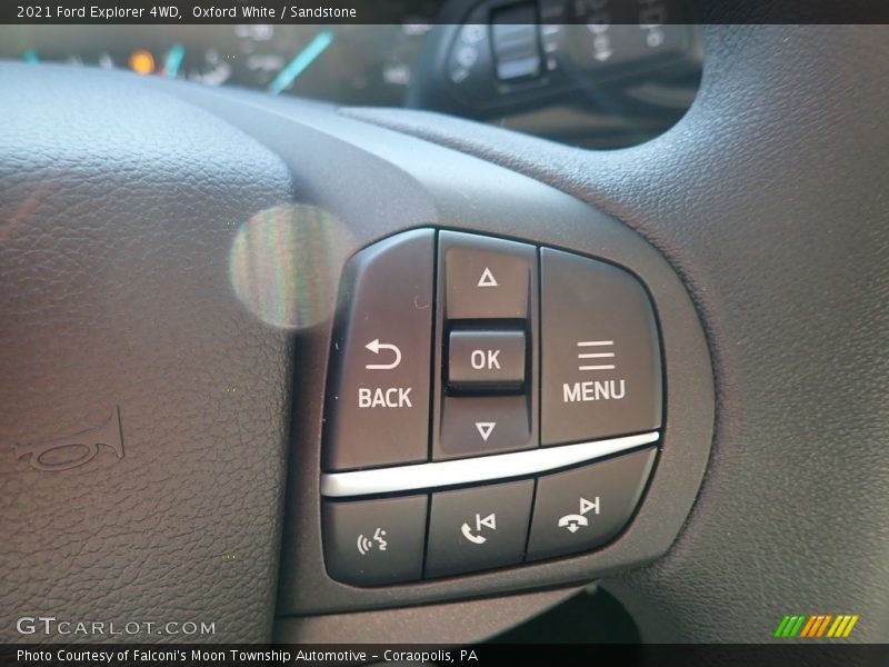 Oxford White / Sandstone 2021 Ford Explorer 4WD