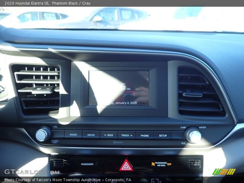 Phantom Black / Gray 2020 Hyundai Elantra SE