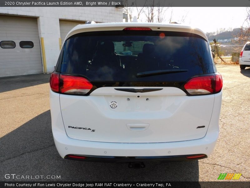 Bright White / Black 2020 Chrysler Pacifica Launch Edition AWD