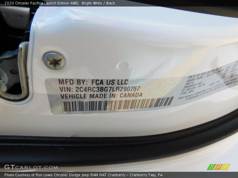 Bright White / Black 2020 Chrysler Pacifica Launch Edition AWD