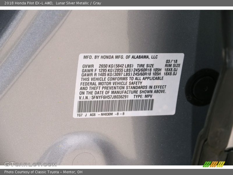 Lunar Silver Metallic / Gray 2018 Honda Pilot EX-L AWD