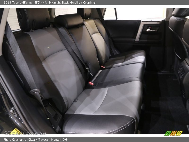 Midnight Black Metallic / Graphite 2018 Toyota 4Runner SR5 4x4
