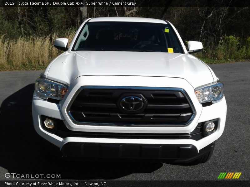 Super White / Cement Gray 2019 Toyota Tacoma SR5 Double Cab 4x4