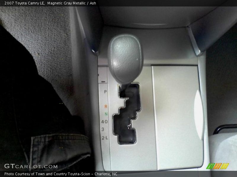 Magnetic Gray Metallic / Ash 2007 Toyota Camry LE