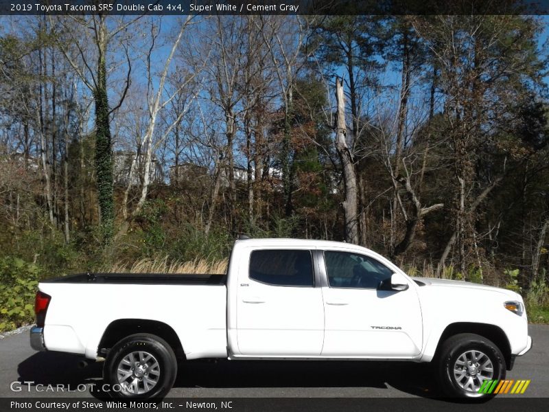 Super White / Cement Gray 2019 Toyota Tacoma SR5 Double Cab 4x4