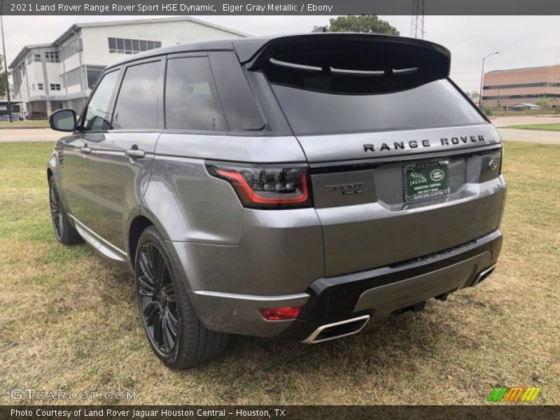 Exhaust of 2021 Range Rover Sport HSE Dynamic