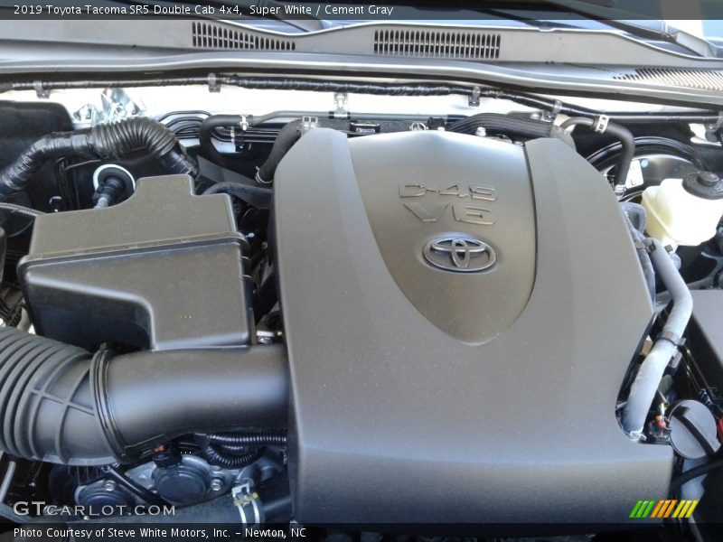 Super White / Cement Gray 2019 Toyota Tacoma SR5 Double Cab 4x4