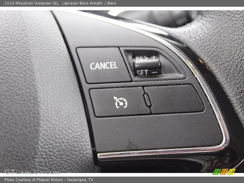 Labrador Black Metallic / Black 2019 Mitsubishi Outlander SEL