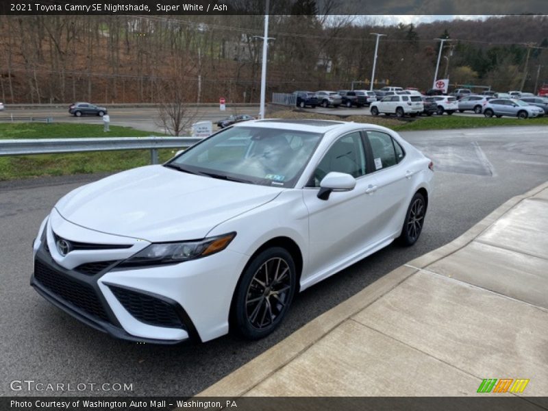 Front 3/4 View of 2021 Camry SE Nightshade