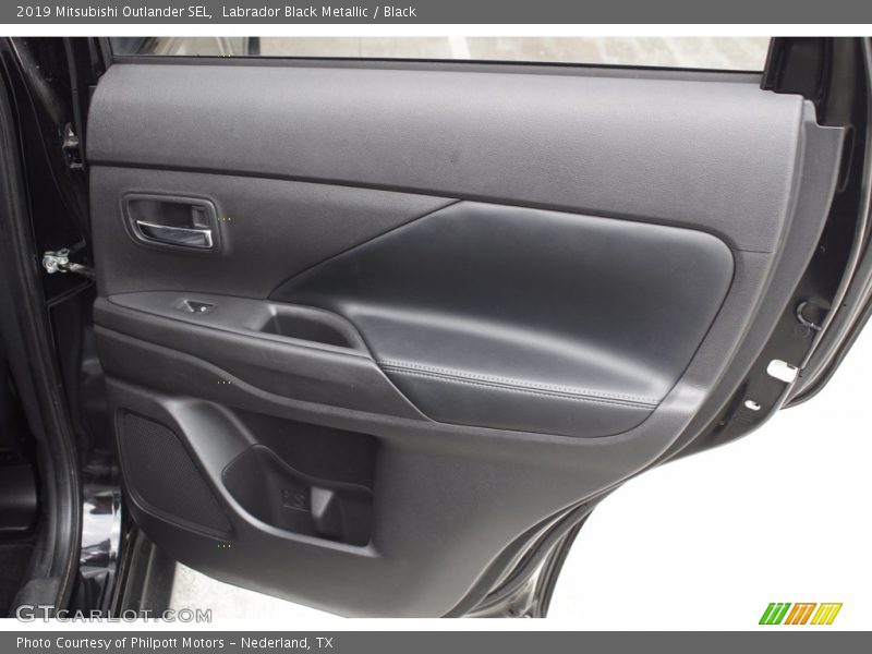 Labrador Black Metallic / Black 2019 Mitsubishi Outlander SEL