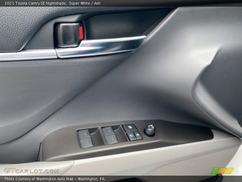 Super White / Ash 2021 Toyota Camry SE Nightshade