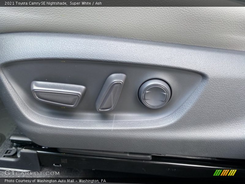 Super White / Ash 2021 Toyota Camry SE Nightshade