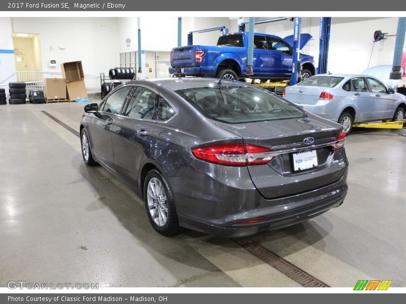 Magnetic / Ebony 2017 Ford Fusion SE