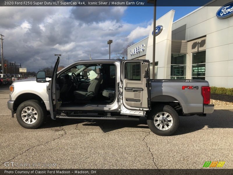 Iconic Silver / Medium Earth Gray 2020 Ford F250 Super Duty XLT SuperCab 4x4