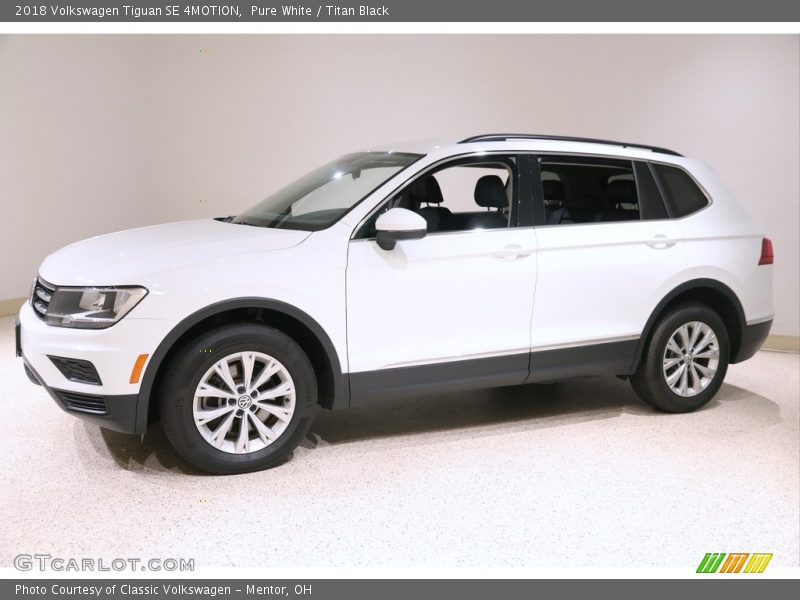 Pure White / Titan Black 2018 Volkswagen Tiguan SE 4MOTION