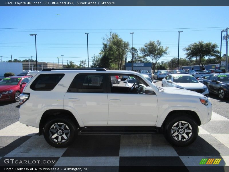 Super White / Graphite 2020 Toyota 4Runner TRD Off-Road 4x4