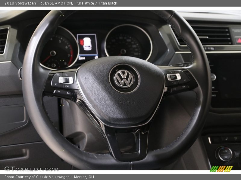 Pure White / Titan Black 2018 Volkswagen Tiguan SE 4MOTION