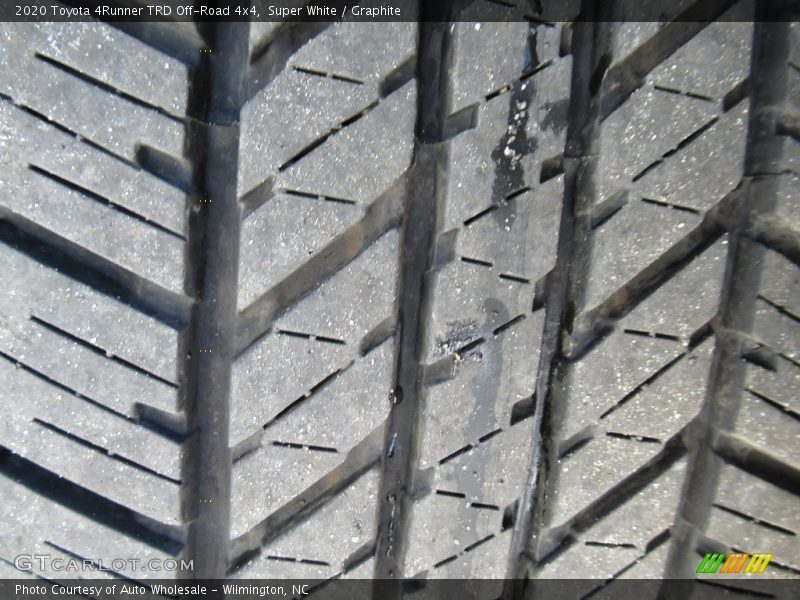 Super White / Graphite 2020 Toyota 4Runner TRD Off-Road 4x4