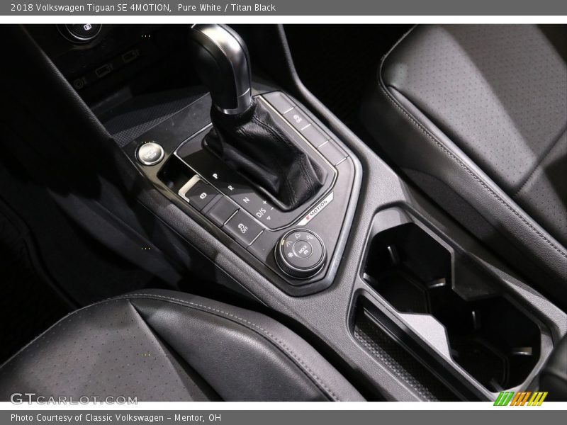 Pure White / Titan Black 2018 Volkswagen Tiguan SE 4MOTION
