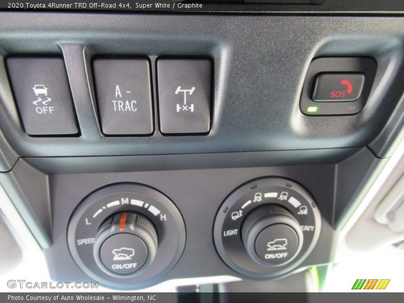 Super White / Graphite 2020 Toyota 4Runner TRD Off-Road 4x4