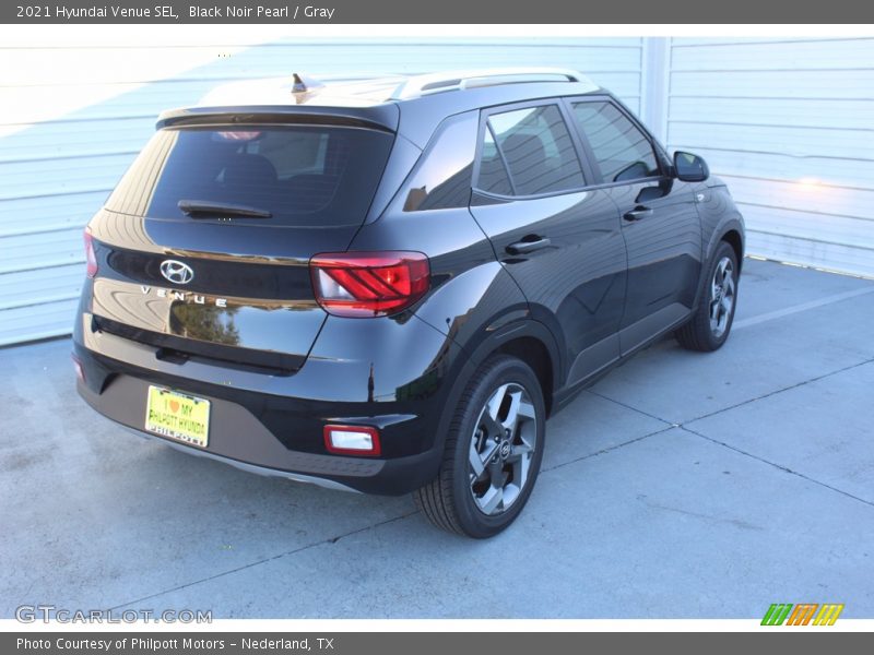 Black Noir Pearl / Gray 2021 Hyundai Venue SEL
