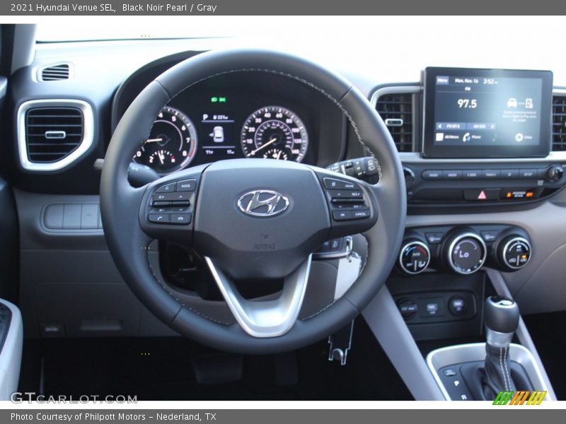 Black Noir Pearl / Gray 2021 Hyundai Venue SEL