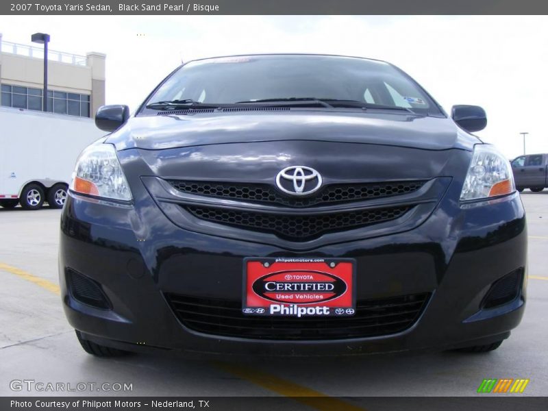 Black Sand Pearl / Bisque 2007 Toyota Yaris Sedan
