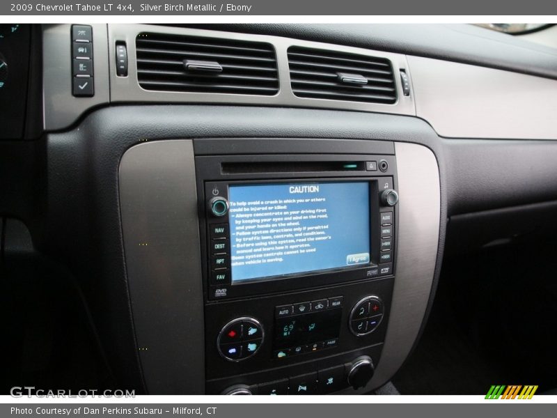 Silver Birch Metallic / Ebony 2009 Chevrolet Tahoe LT 4x4