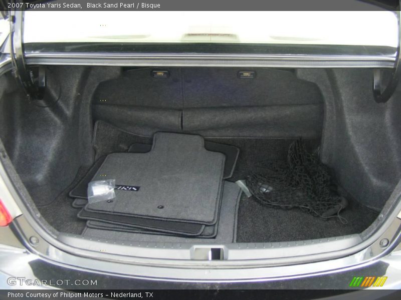 Black Sand Pearl / Bisque 2007 Toyota Yaris Sedan