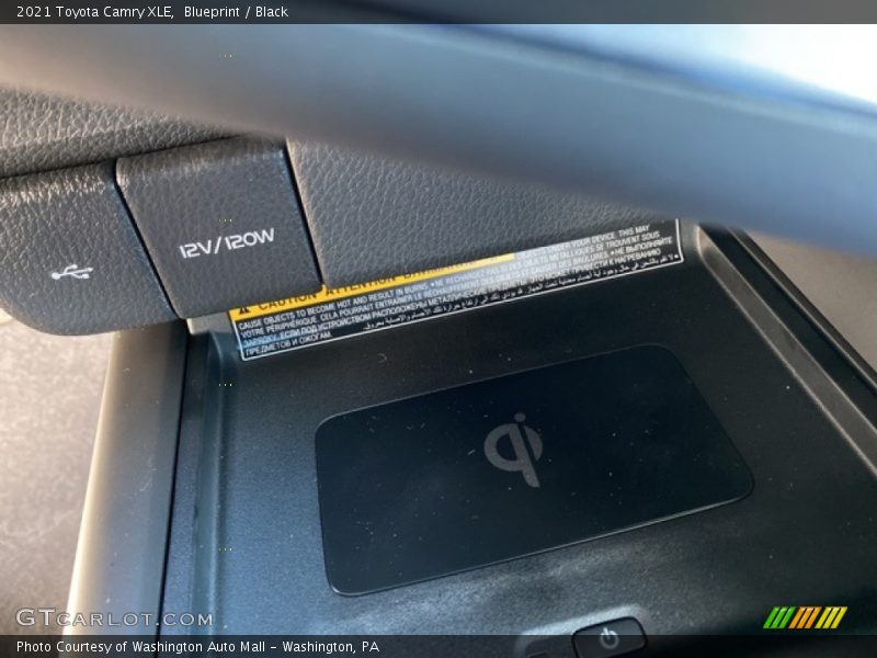 Blueprint / Black 2021 Toyota Camry XLE