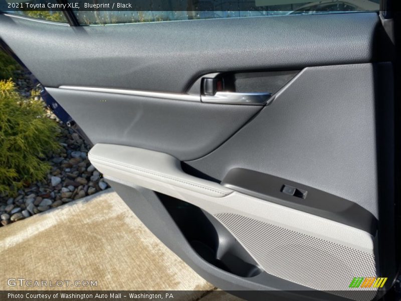 Blueprint / Black 2021 Toyota Camry XLE