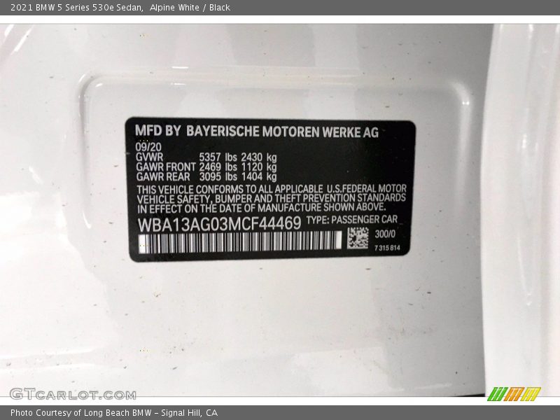 2021 5 Series 530e Sedan Alpine White Color Code 300