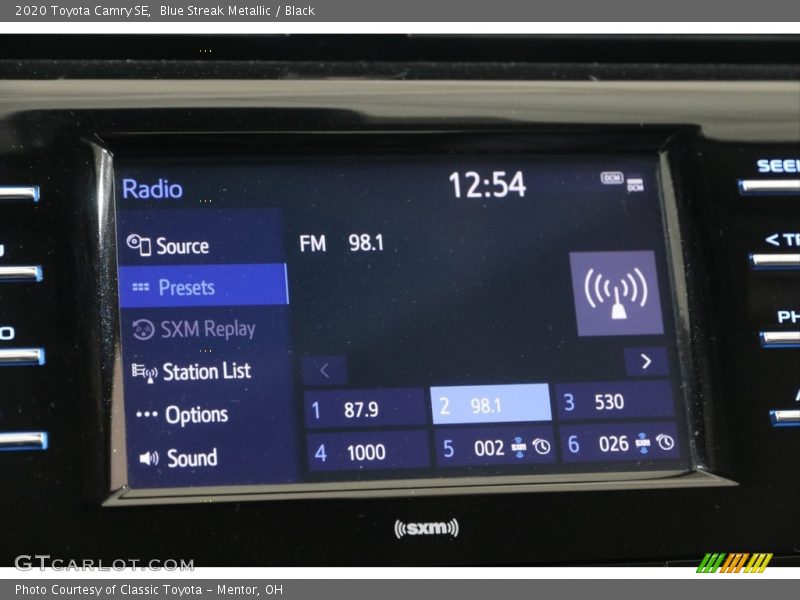 Blue Streak Metallic / Black 2020 Toyota Camry SE