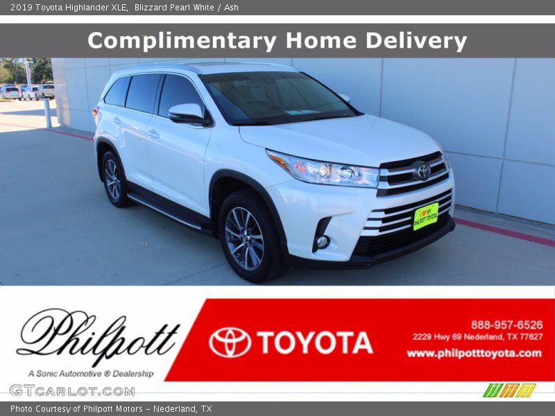 Blizzard Pearl White / Ash 2019 Toyota Highlander XLE
