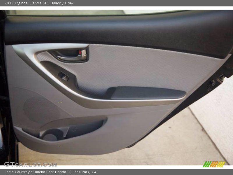 Black / Gray 2013 Hyundai Elantra GLS