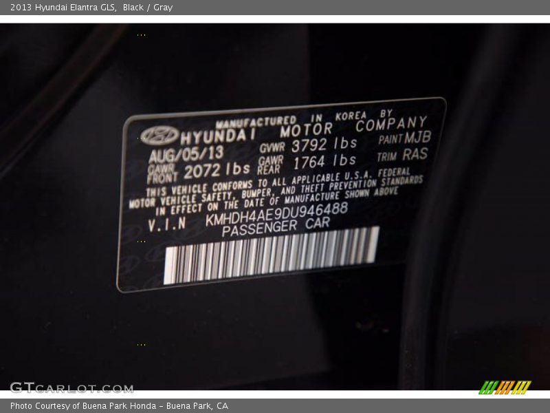 Black / Gray 2013 Hyundai Elantra GLS