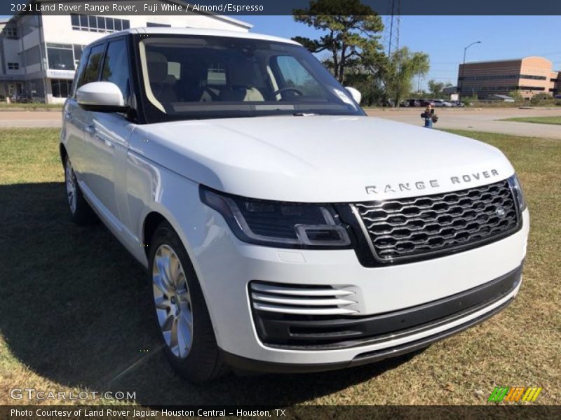 Fuji White / Almond/Espresso 2021 Land Rover Range Rover