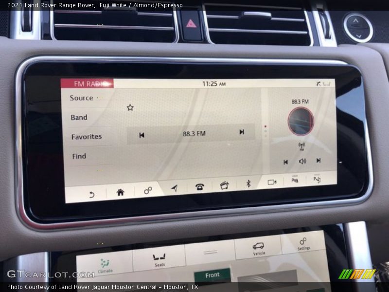 Fuji White / Almond/Espresso 2021 Land Rover Range Rover