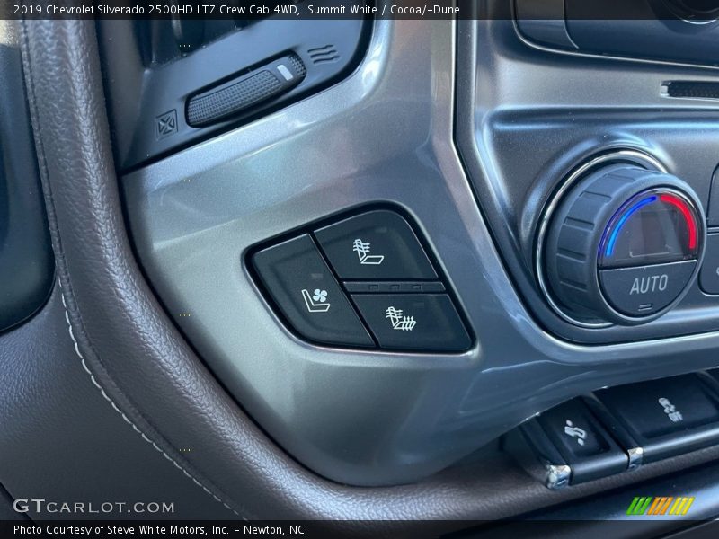 Summit White / Cocoa/­Dune 2019 Chevrolet Silverado 2500HD LTZ Crew Cab 4WD