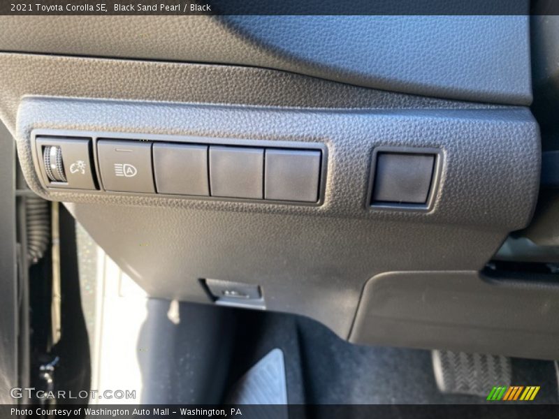 Black Sand Pearl / Black 2021 Toyota Corolla SE
