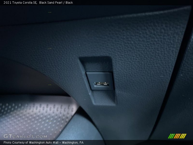 Black Sand Pearl / Black 2021 Toyota Corolla SE