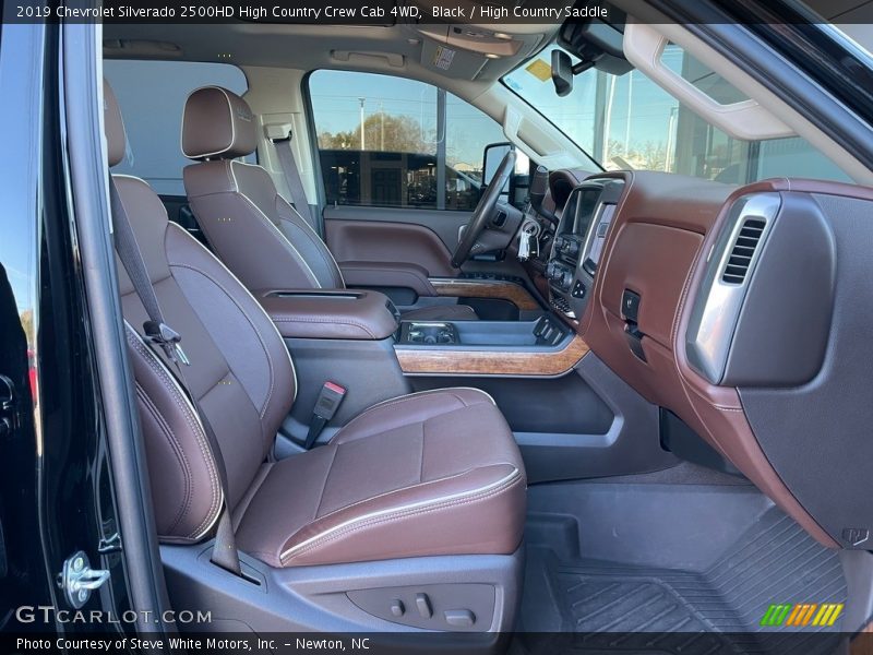  2019 Silverado 2500HD High Country Crew Cab 4WD High Country Saddle Interior
