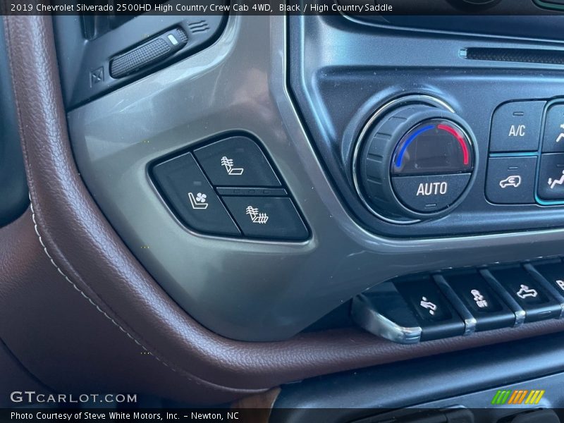 Black / High Country Saddle 2019 Chevrolet Silverado 2500HD High Country Crew Cab 4WD
