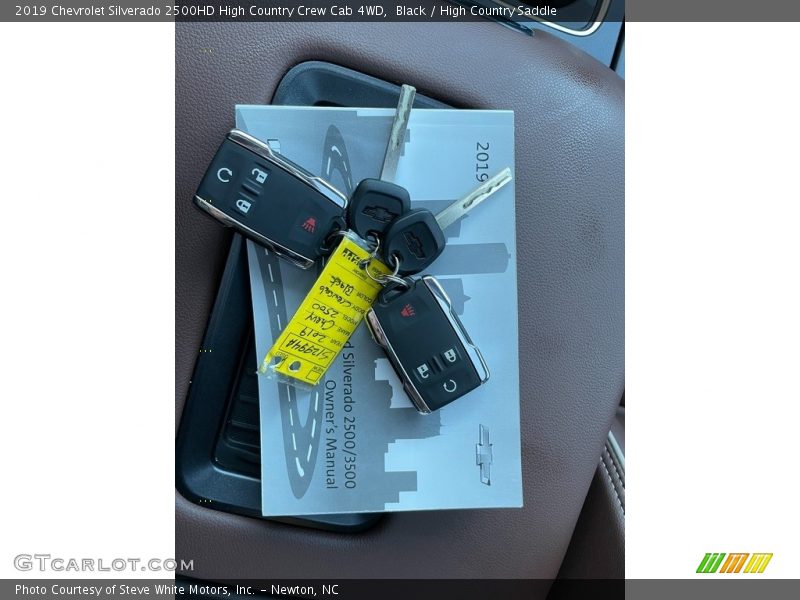Black / High Country Saddle 2019 Chevrolet Silverado 2500HD High Country Crew Cab 4WD