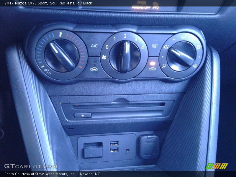 Soul Red Metallic / Black 2017 Mazda CX-3 Sport