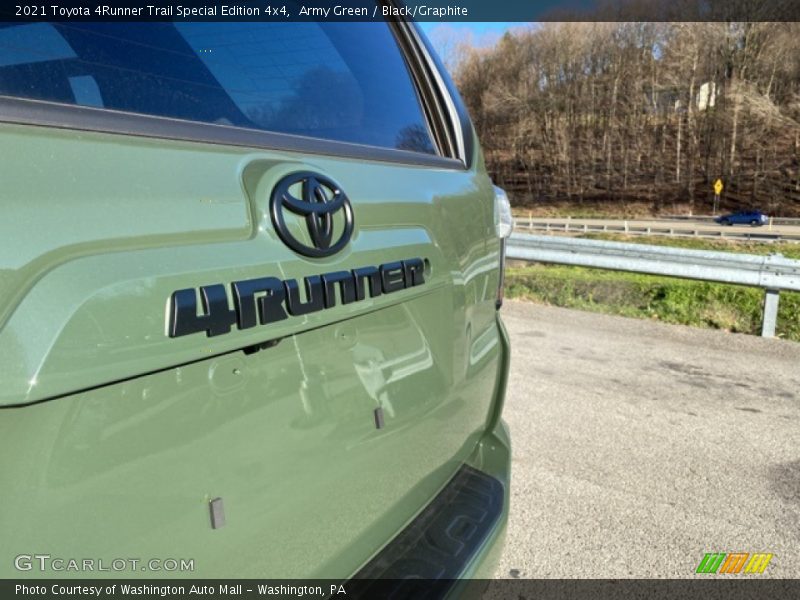 Army Green / Black/Graphite 2021 Toyota 4Runner Trail Special Edition 4x4